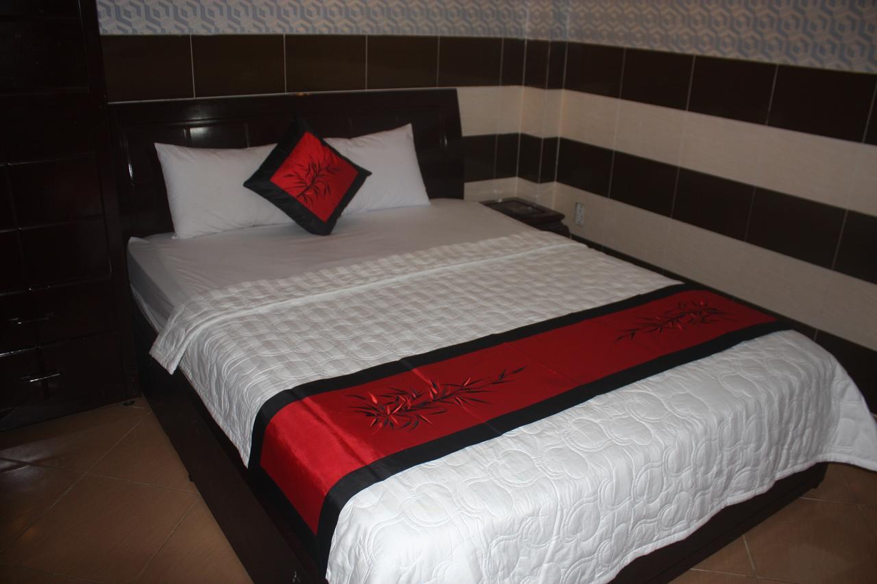 Binh Dung Hotel Cidade de Ho Chi Minh Exterior foto