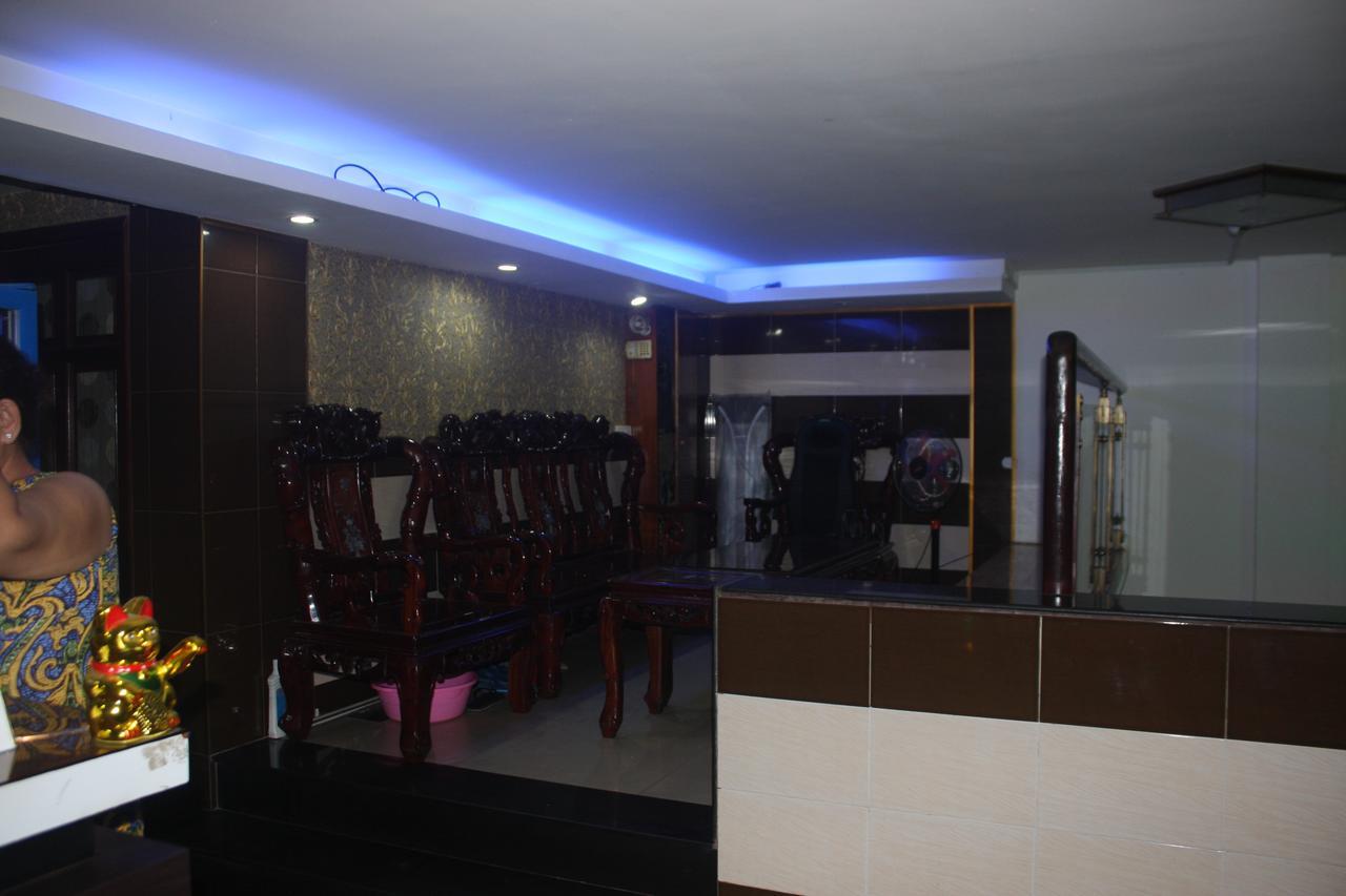 Binh Dung Hotel Cidade de Ho Chi Minh Exterior foto
