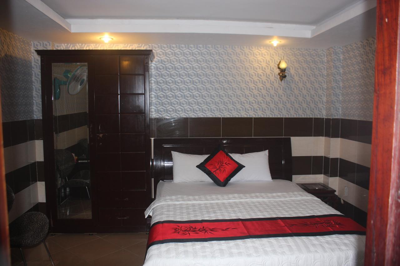 Binh Dung Hotel Cidade de Ho Chi Minh Exterior foto