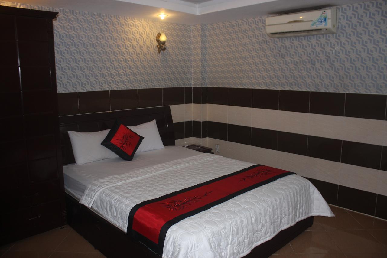 Binh Dung Hotel Cidade de Ho Chi Minh Exterior foto