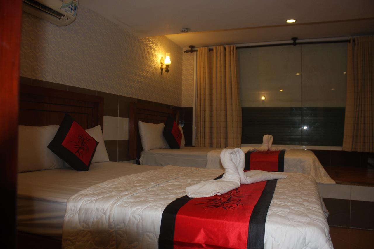 Binh Dung Hotel Cidade de Ho Chi Minh Exterior foto